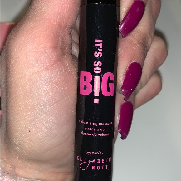 Mascara - Picture 2 of 4